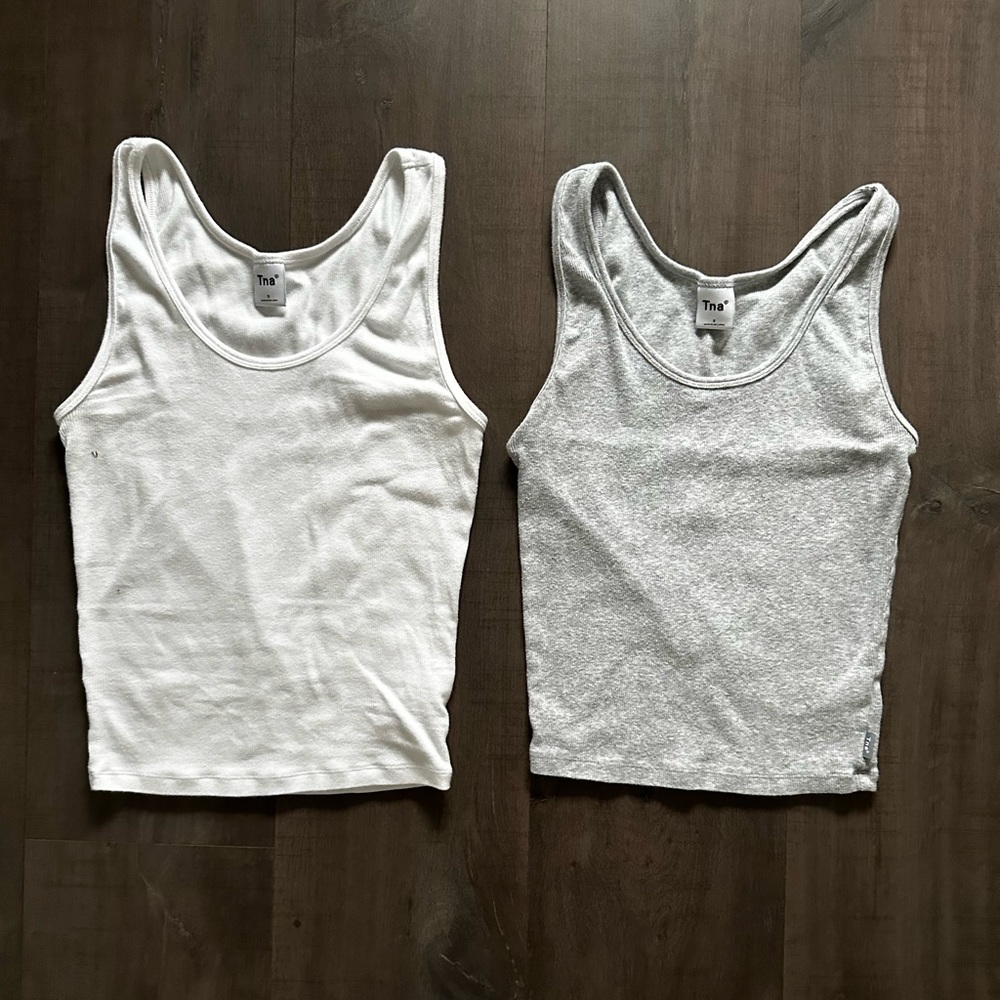 Aritzia TNA tank tops
